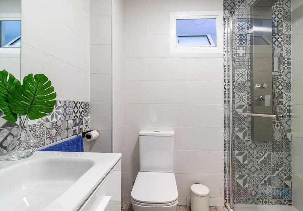 Apartamento 1 En Estadio Sevilla 6 Plazas Y Metro Buitenkant foto