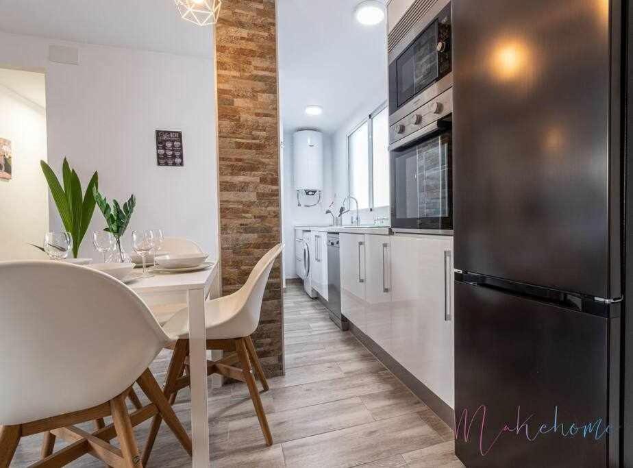 Apartamento 1 En Estadio Sevilla 6 Plazas Y Metro Buitenkant foto